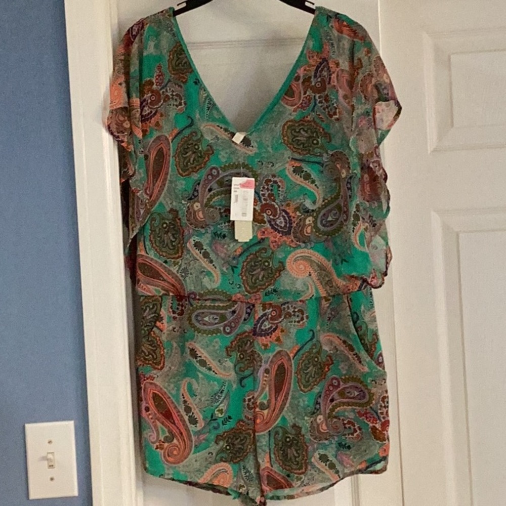 GB NWT Romper size M
